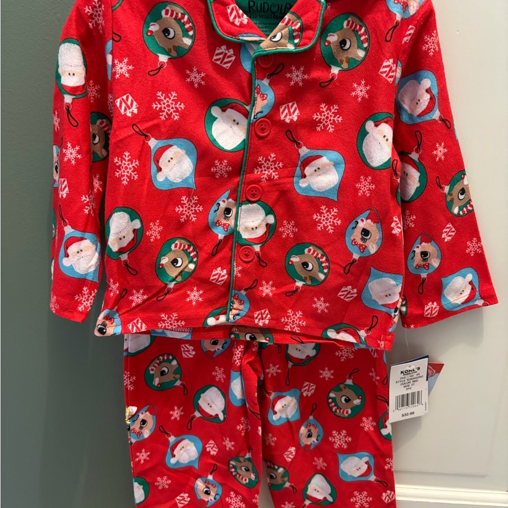 NEW 2 T Rudolph  Red Holiday Fleece Pajama Set
